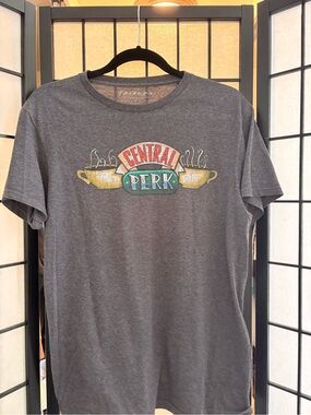 Central Perk Graphic Tee - Women’s Gray Short Sleeve Shirt